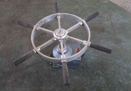 Skipsratt yacht flybridge