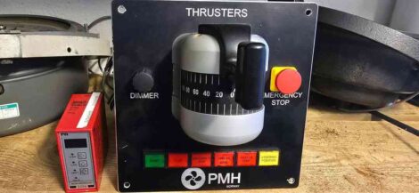 PMH Thrusterpanel