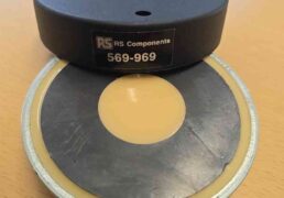 RS Components 569-969 magnetic base